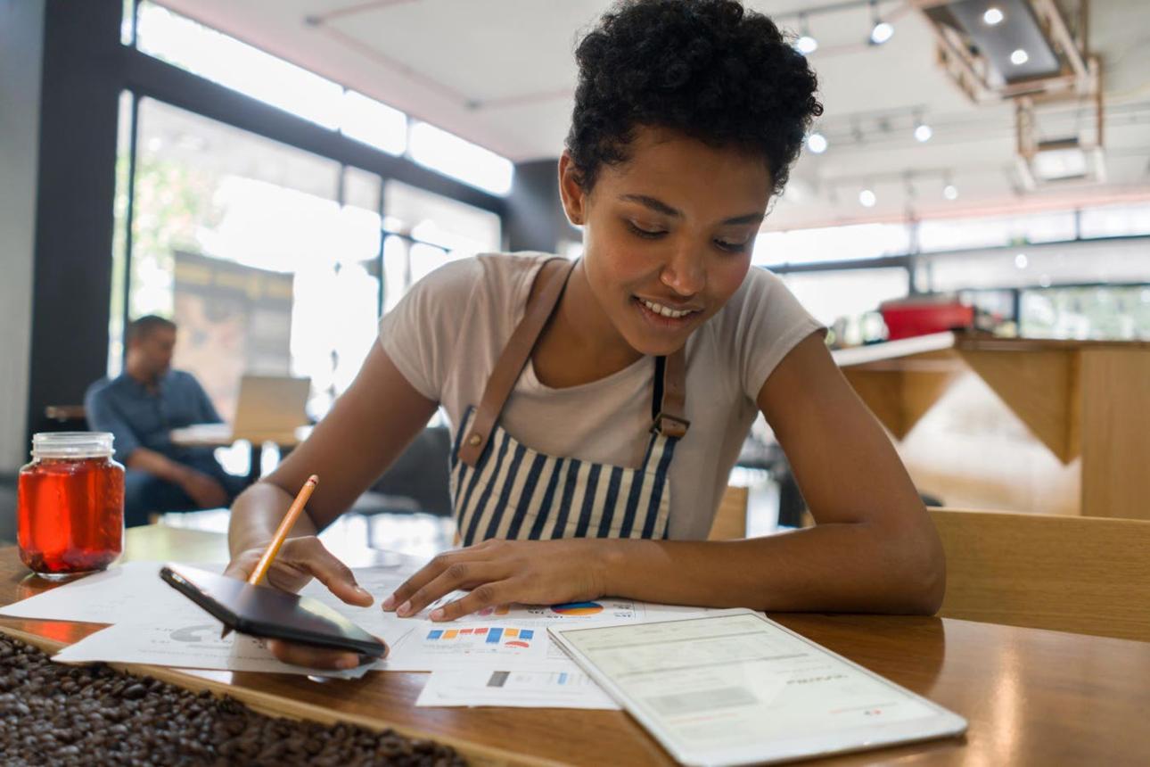How Professional Bookkeeping Services Help Your Business Grow